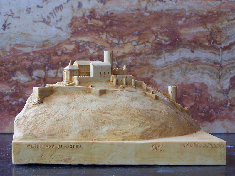 Model hradu Bezděz